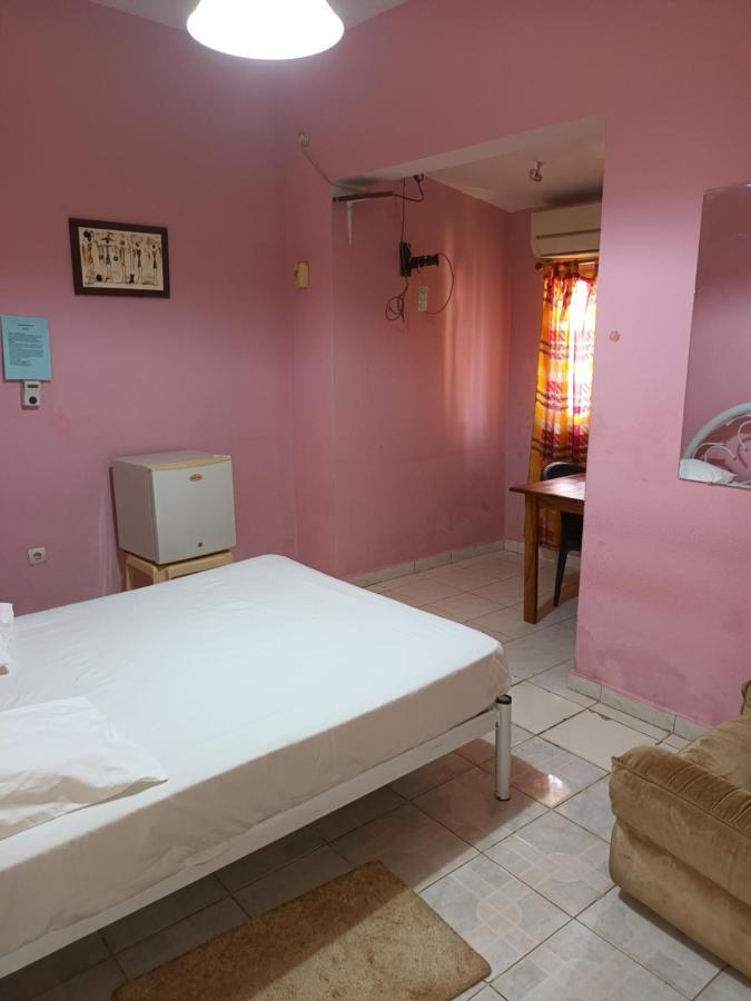 Hotel Badinca Alojamento Low Cost In Bissau Avenida Francisco Mendes Exterior foto